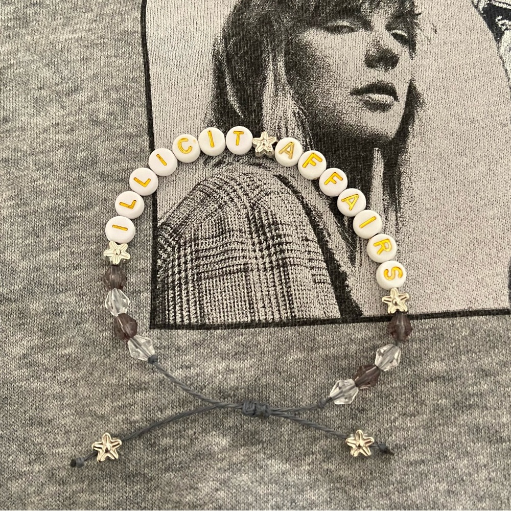 🤍Folklore Illicit Affairs Bracelet🤍